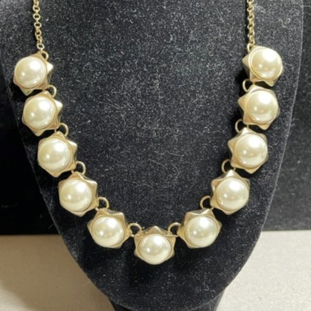 1940's Vintage Faux Pearl Cabochons Set in Gold Tone 6 Point Stars